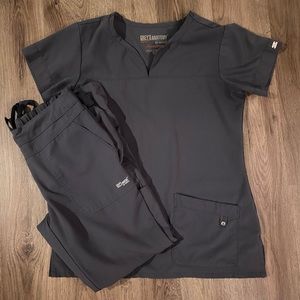 GREYS ANATOMY SCRUB SET